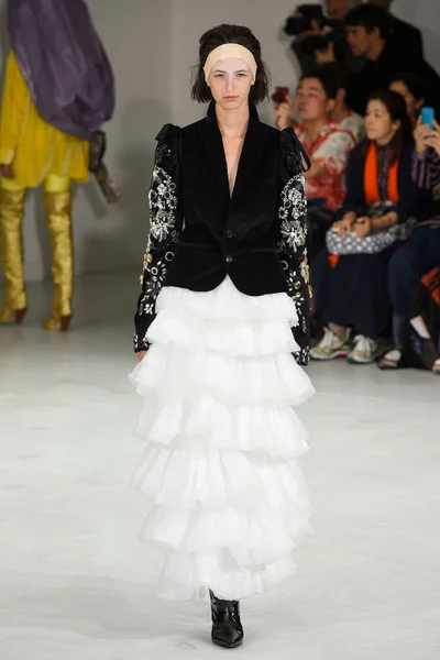 Look 26